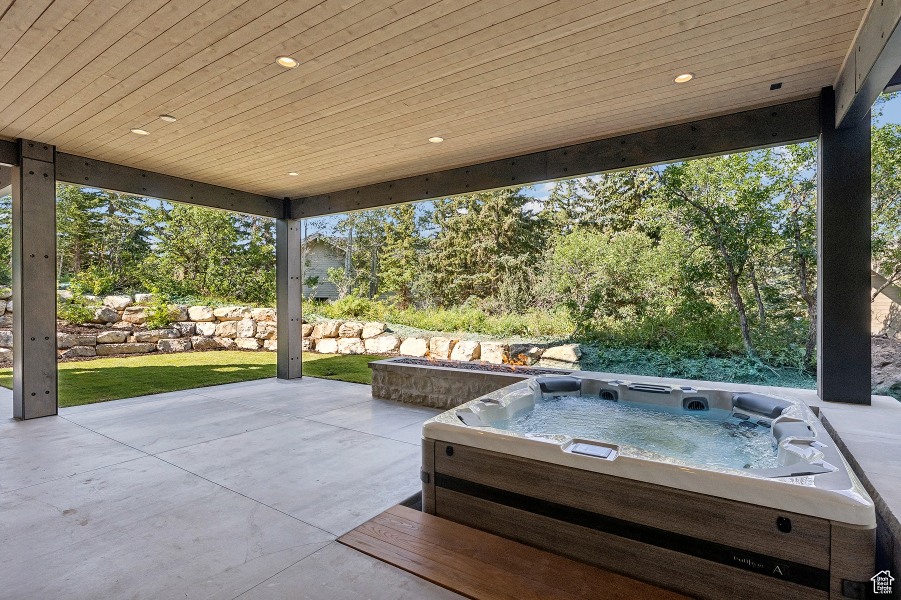 THE OAKS - Residential