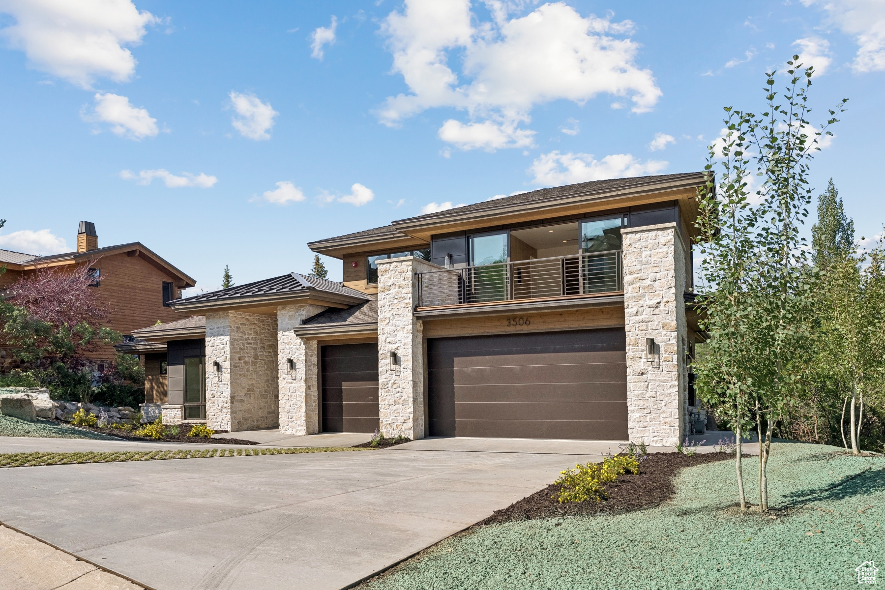 THE OAKS - Residential