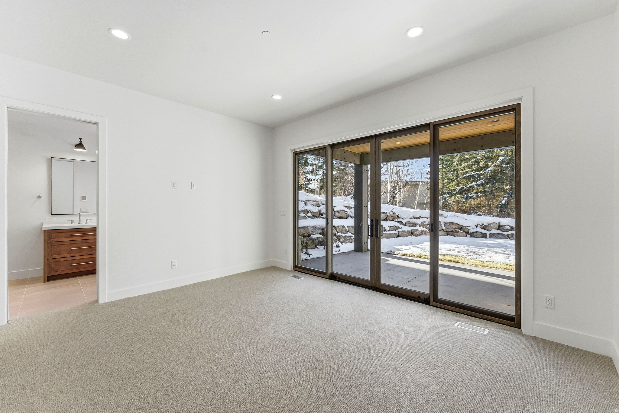 THE OAKS - Residential