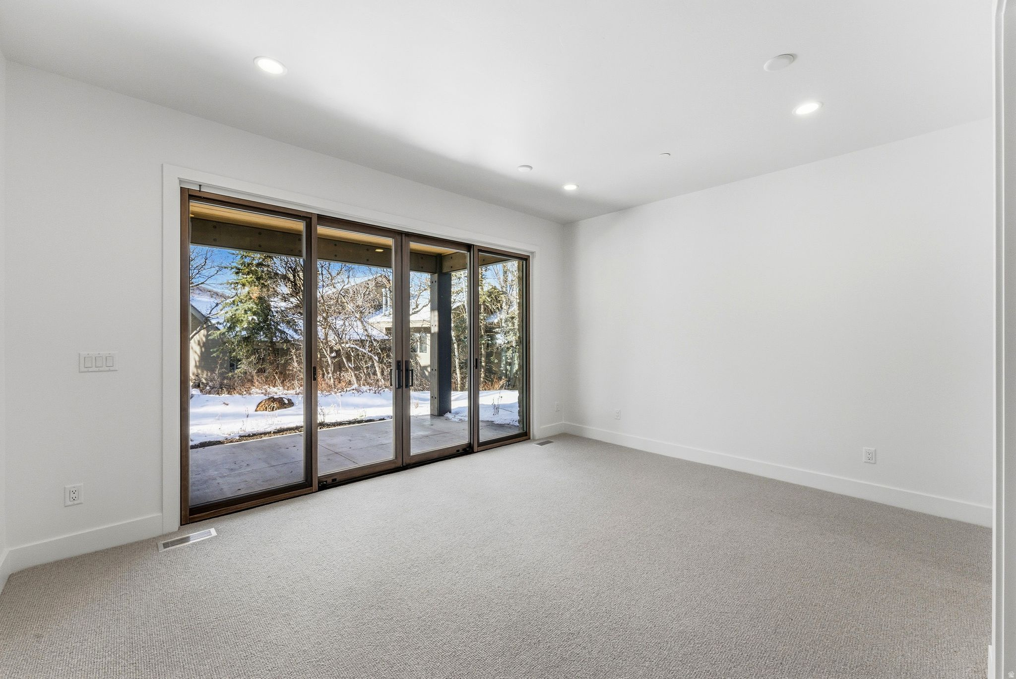 THE OAKS - Residential