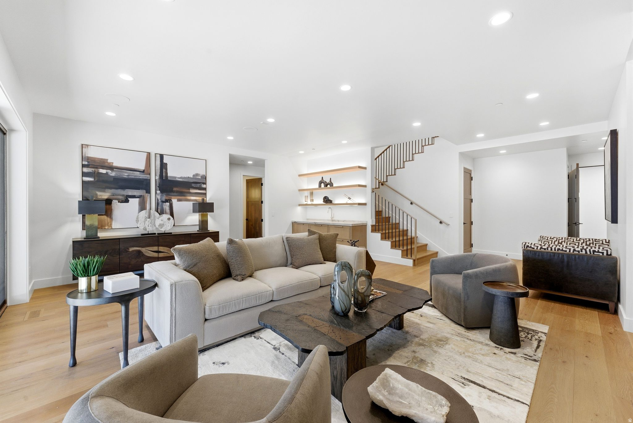 THE OAKS - Residential