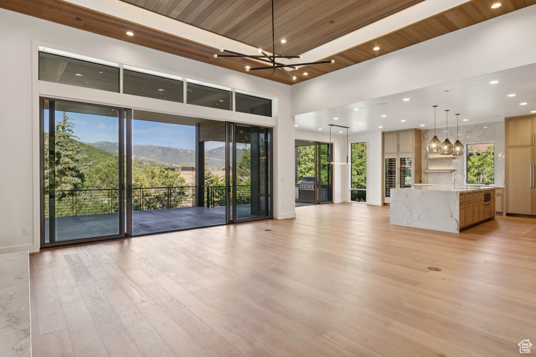 THE OAKS - Residential
