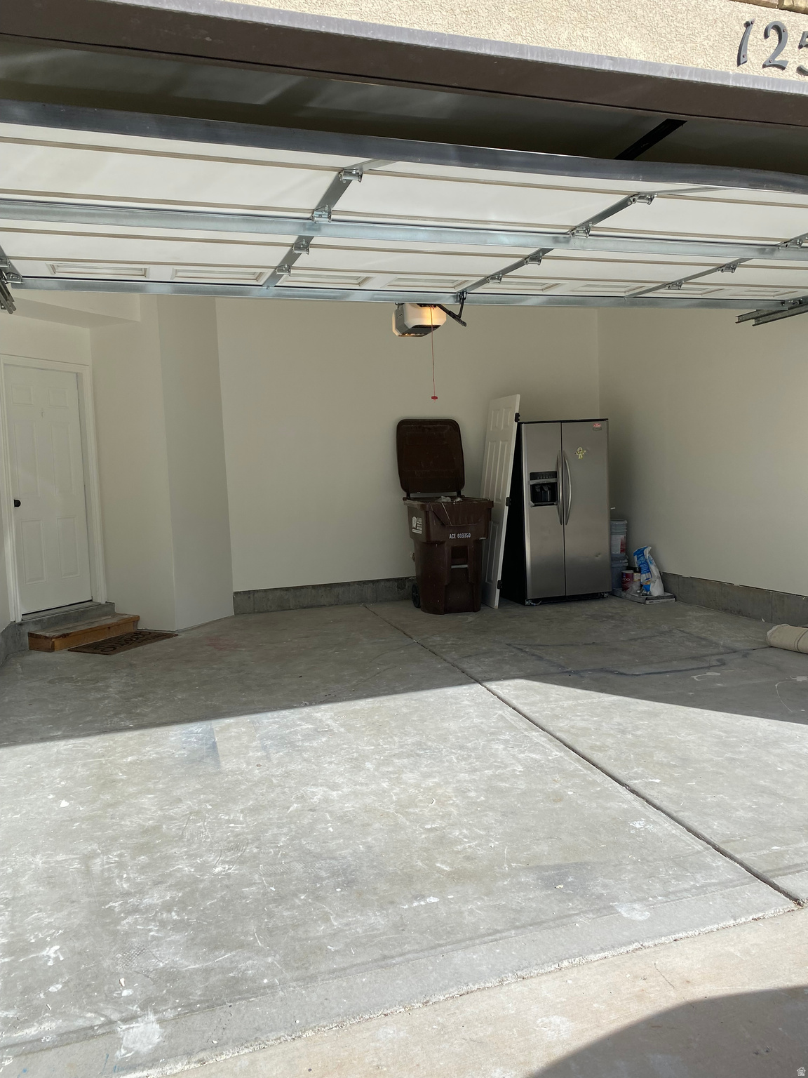 COUNTRY VIEW CONDOMI - Residential