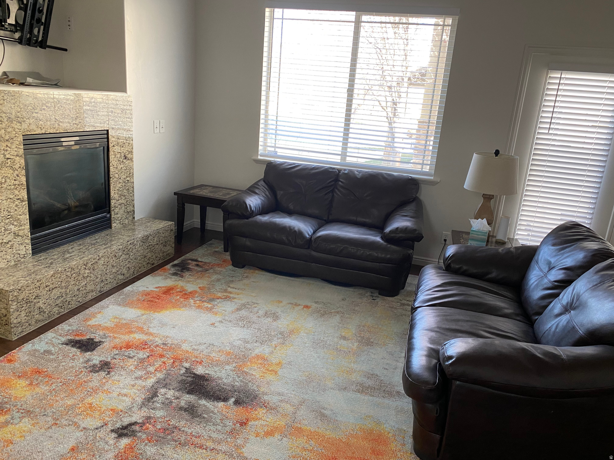 COUNTRY VIEW CONDOMI - Residential