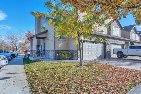 Photo of 12501 S FALLS CREEK RD W, Riverton, UT 84065 (MLS # 2122517)