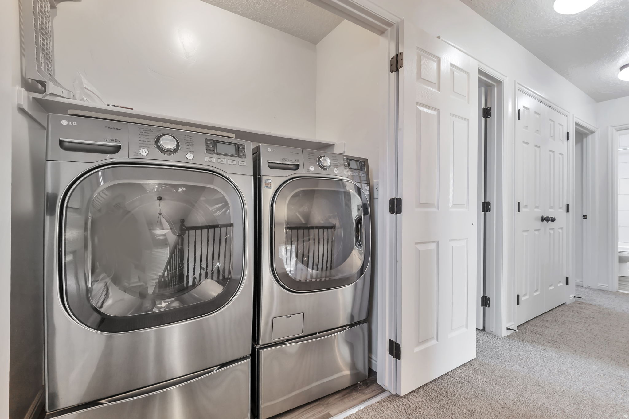 COUNTRY VIEW CONDOMI - Residential