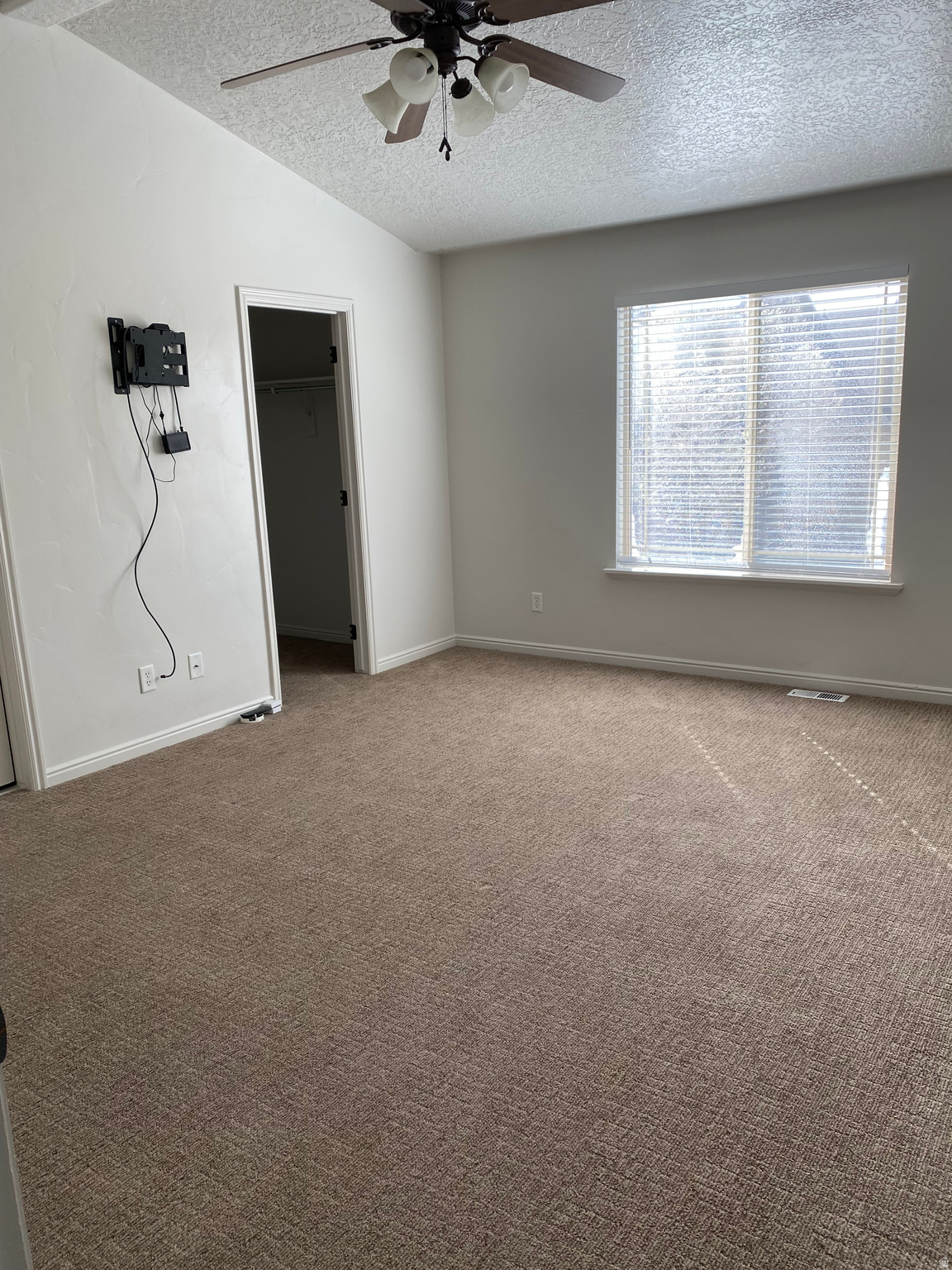 COUNTRY VIEW CONDOMI - Residential