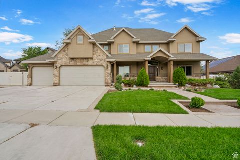 Photo of 1812 E CROOKED SKY DR, Bluffdale, UT 84065 (MLS # 2108415)