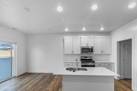 Tiny photo for 724 W 750 N, Smithfield, UT 84335 (MLS # 2154438)