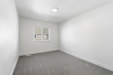 Tiny photo for 376 S 1580 E, Hyrum, UT 84319 (MLS # 2152834)