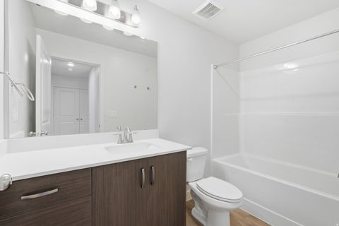 Tiny photo for 376 S 1580 E, Hyrum, UT 84319 (MLS # 2152834)
