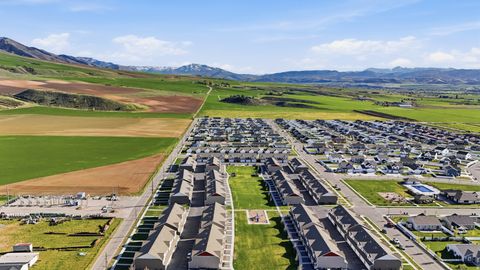 Tiny photo for 376 S 1580 E, Hyrum, UT 84319 (MLS # 2152834)