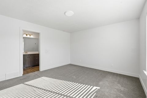 Tiny photo for 376 S 1580 E, Hyrum, UT 84319 (MLS # 2152834)