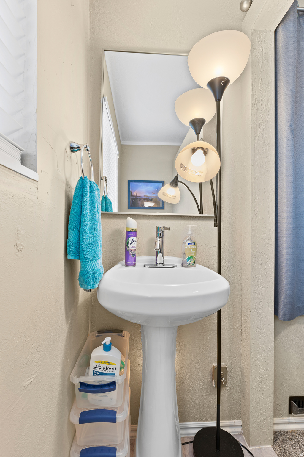 CANYON BREEZE RV RESORT - Residential