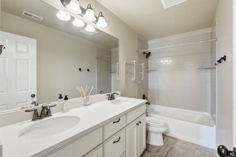 Tiny photo for 1633 N 400 W, Farmington, UT 84025 (MLS # 2180219)