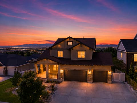 Photo of 1633 N 400 W, Farmington, UT 84025 (MLS # 2180219)