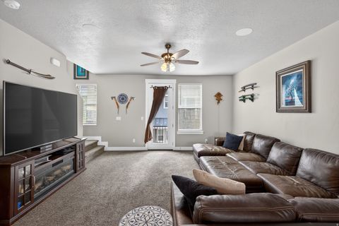 Tiny photo for 903 S 2580 E, Spanish Fork, UT 84660 (MLS # 2153226)