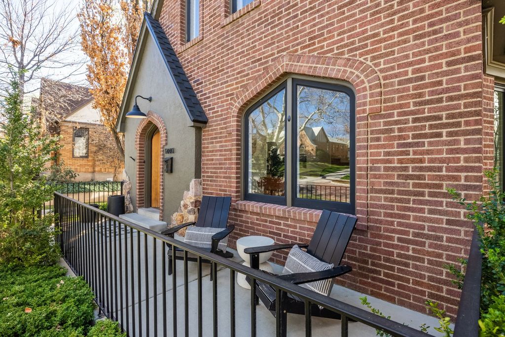 Photo of 1440 E LAIRD AVE S, Salt Lake City, UT 84105 (MLS # 2150264)