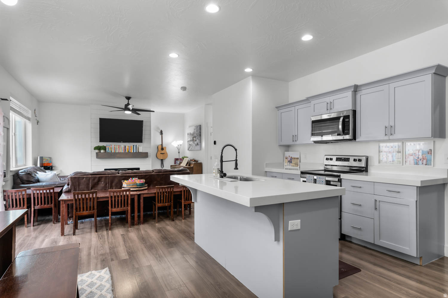 WINDSOR - Residential
