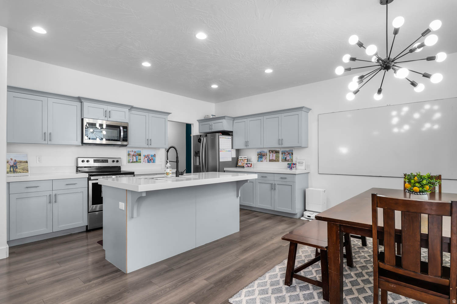 WINDSOR - Residential