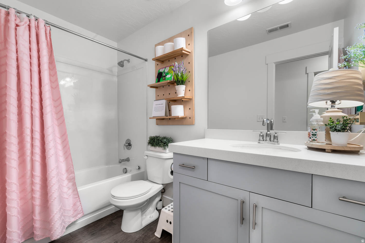 WINDSOR - Residential