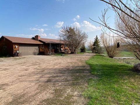 Homes For Sale - 2406 Smokey Canyon Rd<br/> Lincoln County, Auburn, WY 83111