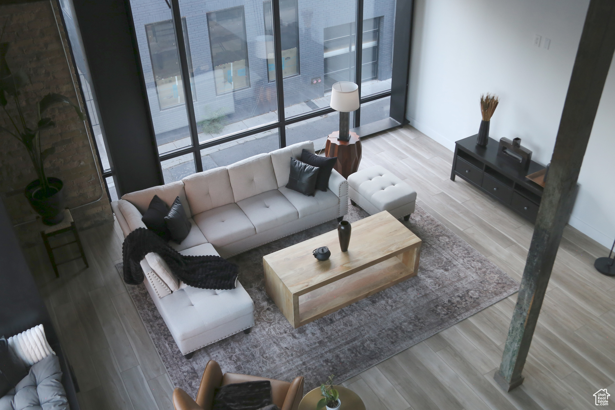 THE WARHOL LOFTS - Residential