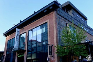 THE WARHOL LOFTS - Residential