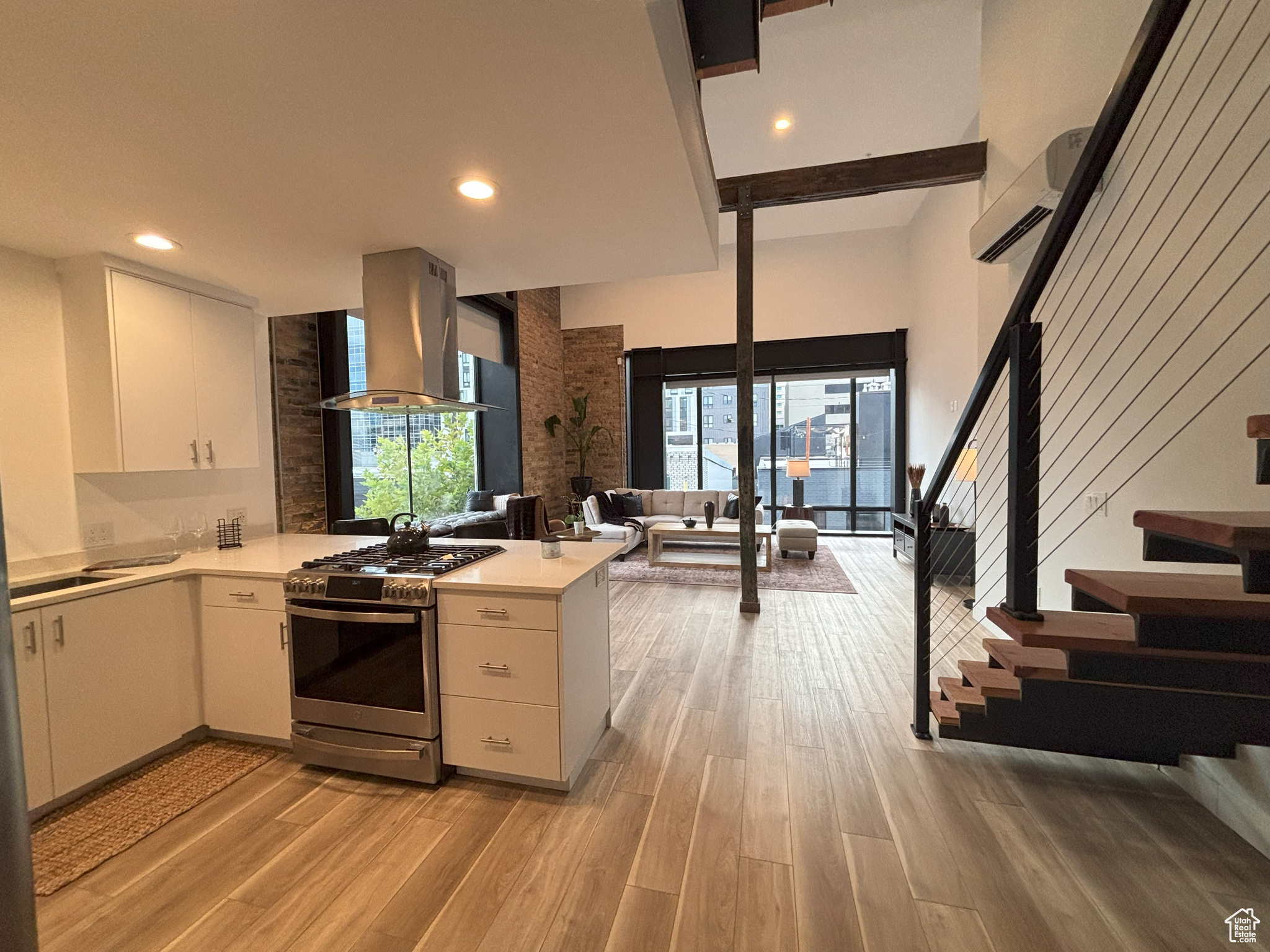 THE WARHOL LOFTS - Residential