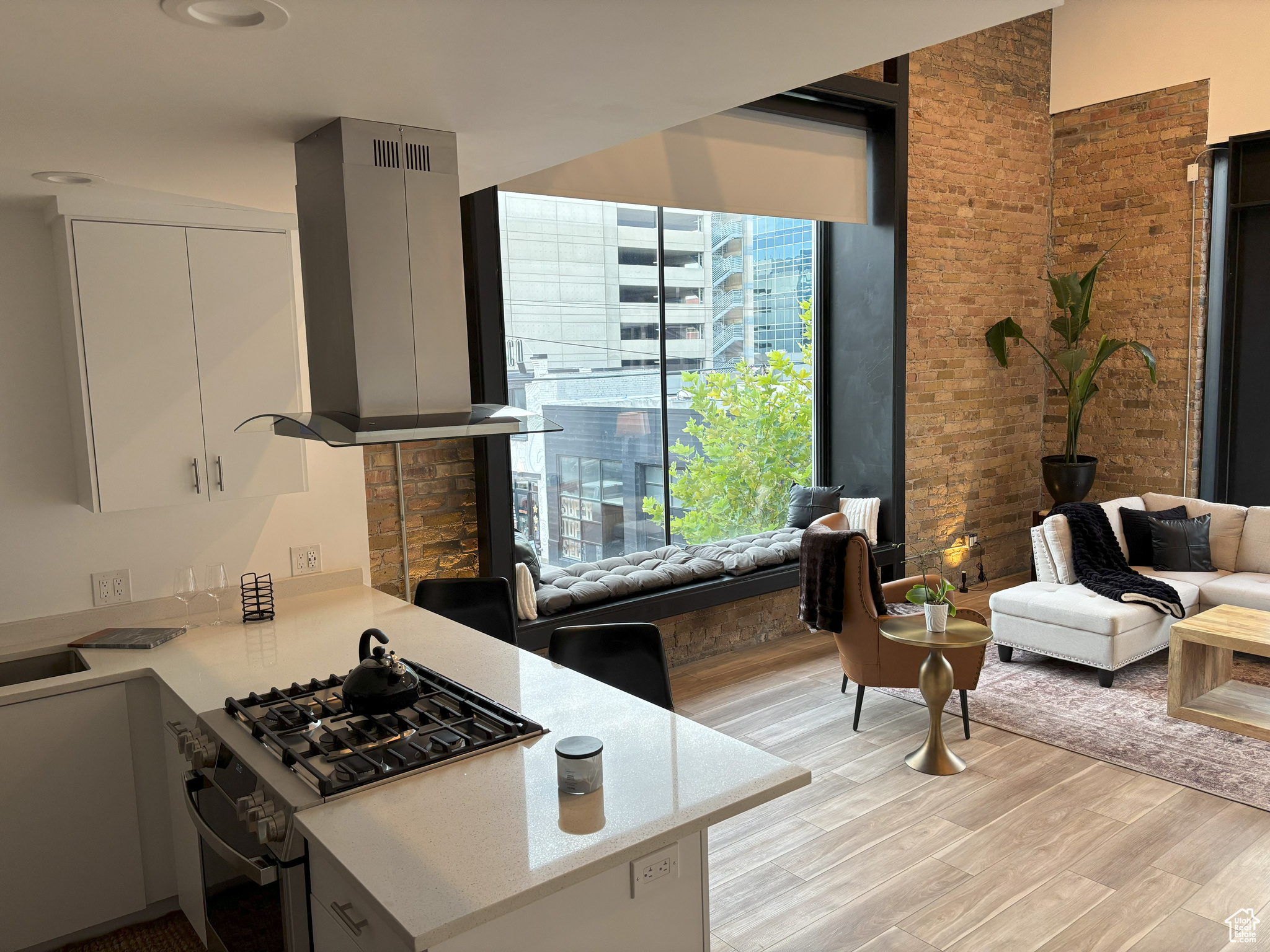 THE WARHOL LOFTS - Residential