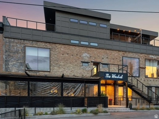 THE WARHOL LOFTS - Residential