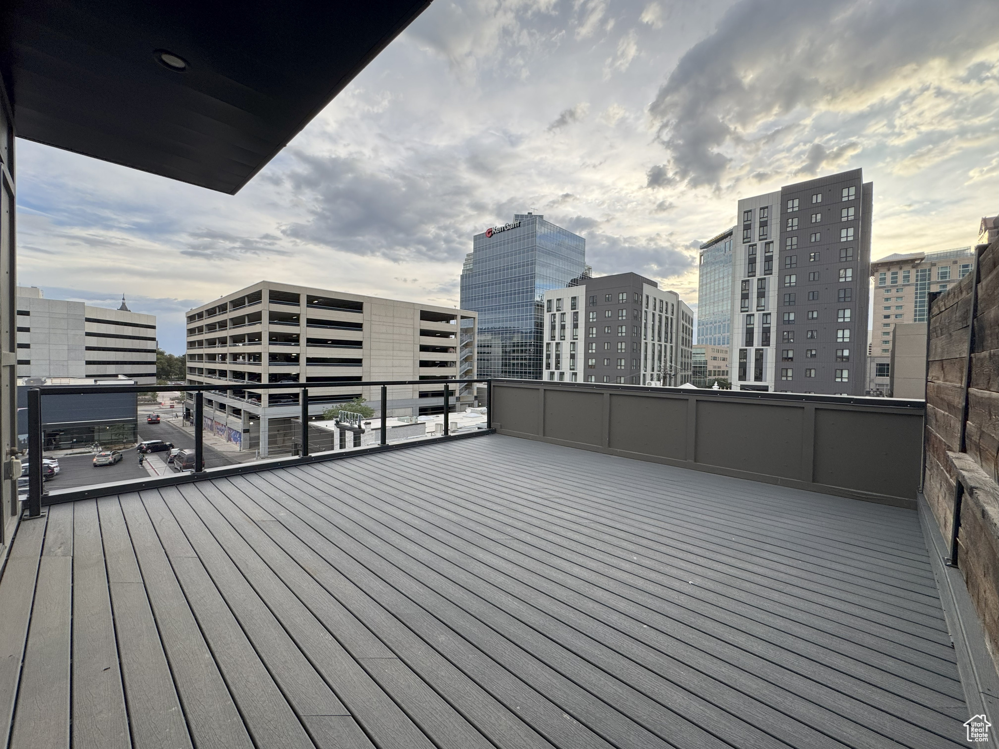 THE WARHOL LOFTS - Residential