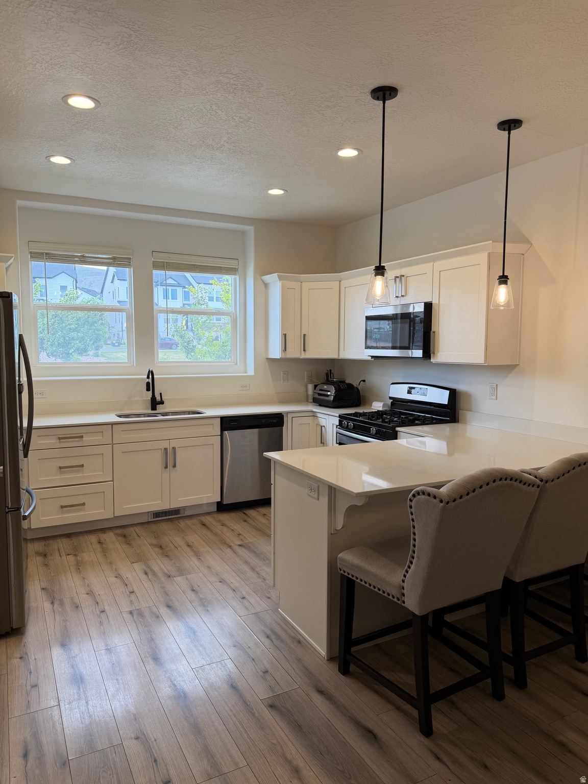MOUNTAIN RIDGE - Residential