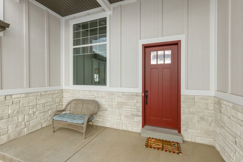 Tiny photo for 116 E 4300 N, North Ogden, UT 84414 (MLS # 2125497)