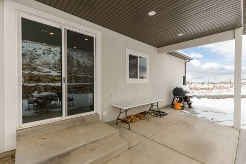 Tiny photo for 116 E 4300 N, North Ogden, UT 84414 (MLS # 2125497)