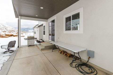 Tiny photo for 116 E 4300 N, North Ogden, UT 84414 (MLS # 2125497)