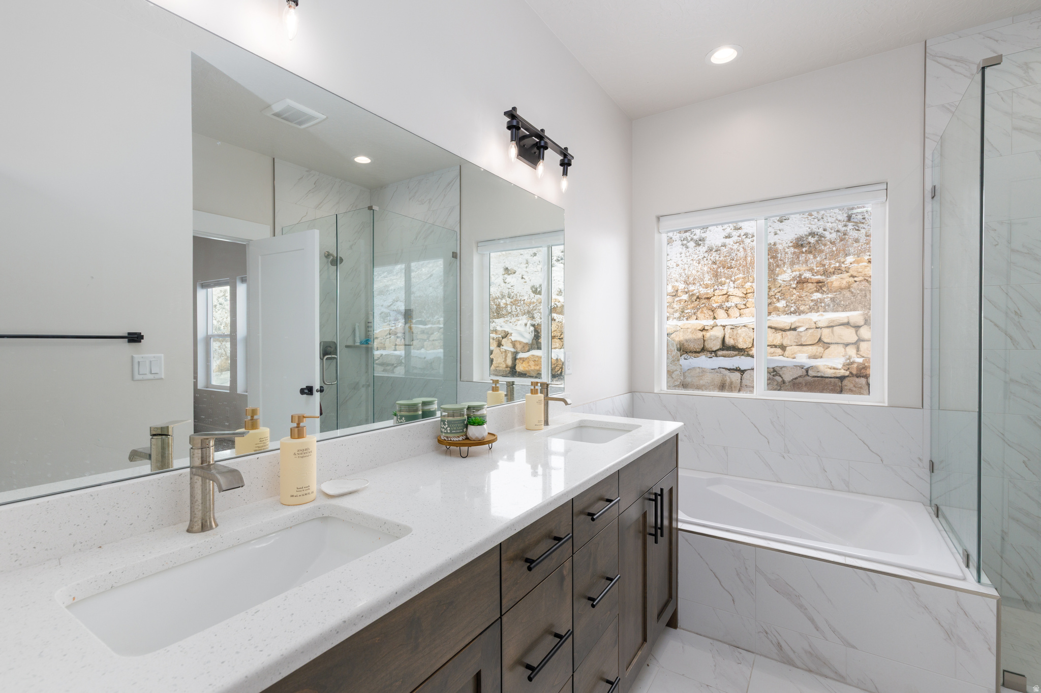 NORTHVIEW ESTATES - Residential