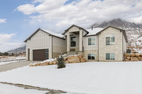 Tiny photo for 116 E 4300 N, North Ogden, UT 84414 (MLS # 2125497)