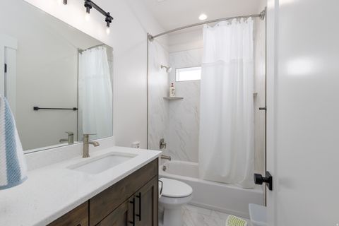 Tiny photo for 116 E 4300 N, North Ogden, UT 84414 (MLS # 2125497)