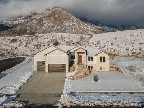 Tiny photo for 116 E 4300 N, North Ogden, UT 84414 (MLS # 2125497)