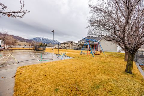 Tiny photo for 229 E 60 N, Lindon, UT 84042 (MLS # 2136721)