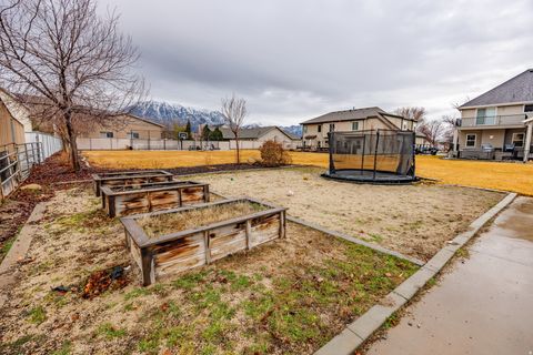 Tiny photo for 229 E 60 N, Lindon, UT 84042 (MLS # 2136721)
