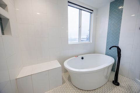 Tiny photo for 229 E 60 N, Lindon, UT 84042 (MLS # 2136721)