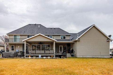 Tiny photo for 229 E 60 N, Lindon, UT 84042 (MLS # 2136721)