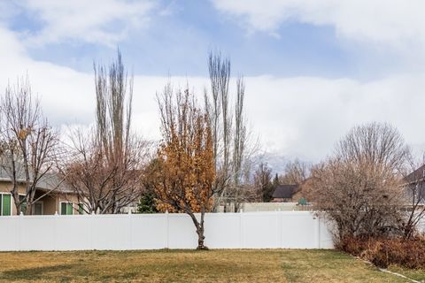 Tiny photo for 875 S BLUE RIDGE LN, Alpine, UT 84004 (MLS # 2142444)