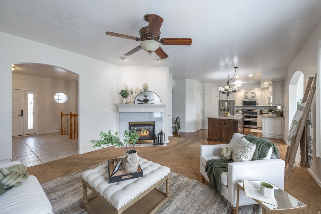 Photo of 875 S BLUE RIDGE LN, Alpine, UT 84004 (MLS # 2142444)