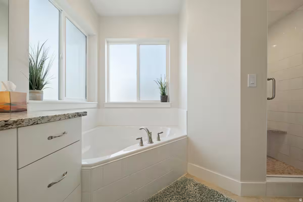 BEVERLY GLEN - Residential