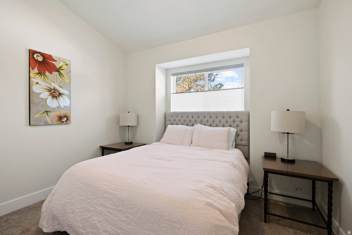 BEVERLY GLEN - Residential