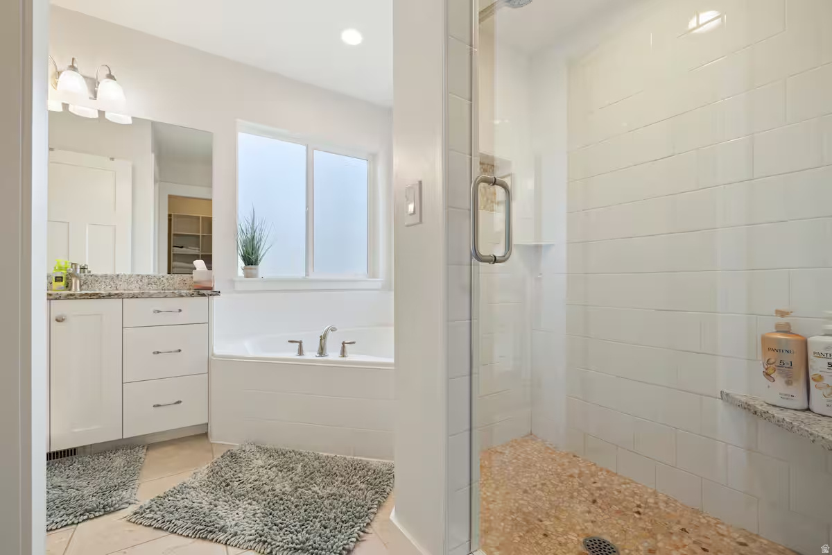 BEVERLY GLEN - Residential