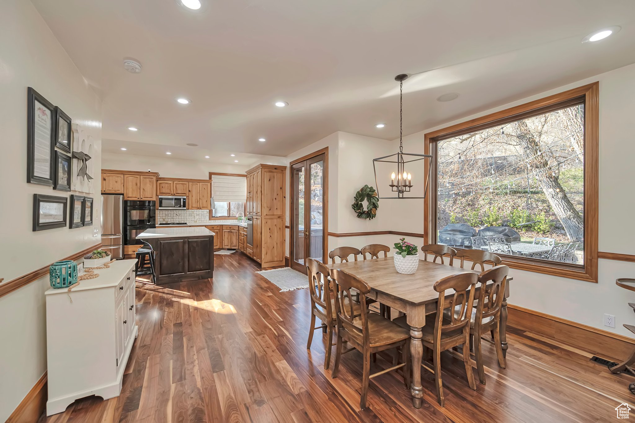 Orem, Utah 84097, United States, 5 Bedrooms Bedrooms, ,4 BathroomsBathrooms,Residential,Pending,23061